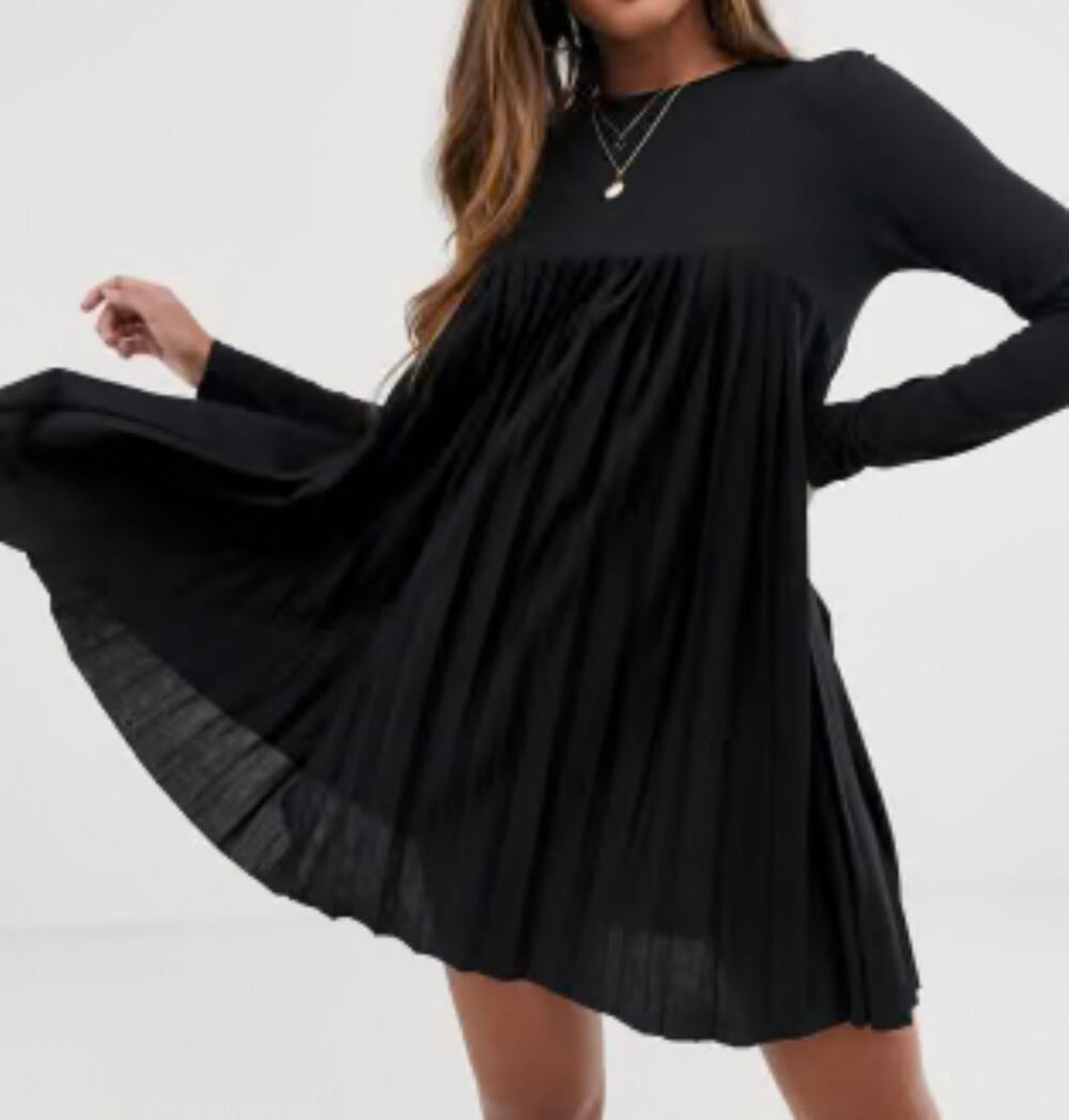Black Pleated Mini Dress Size Smock Babydoll Long Sleeve Minimalist 6 NWT